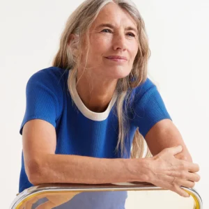 Top punto manga corta azul